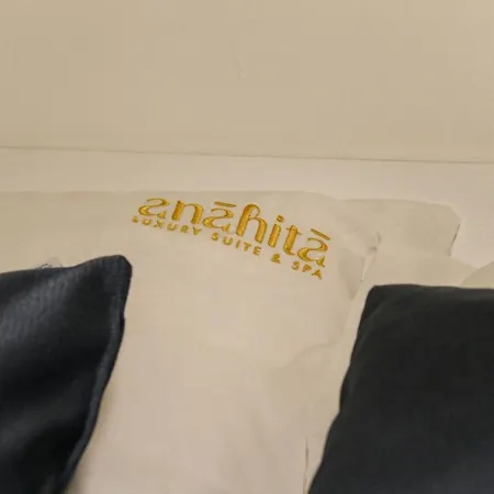 Anahita Luxury Suite & Spa-3